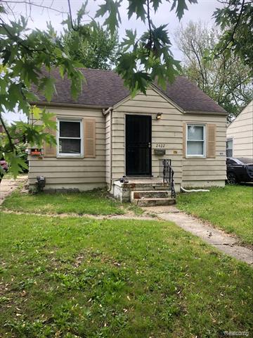 front view picture of 2422 Missouri Avenue, Flint, MI. 48506