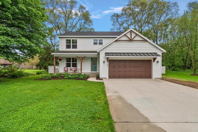 front view picture of 740 E 8Th Street, Holland, MI. 49423