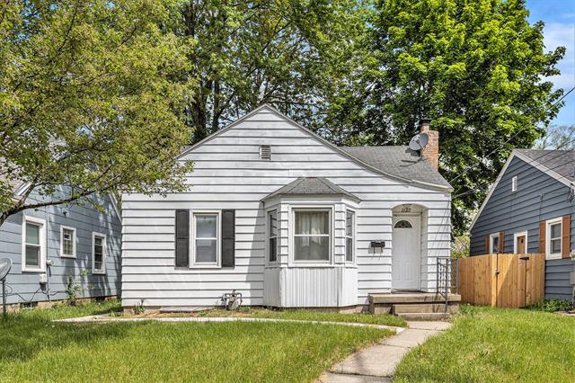 front view picture of 1129 Hoyt Street Se, Grand Rapids, MI. 49507