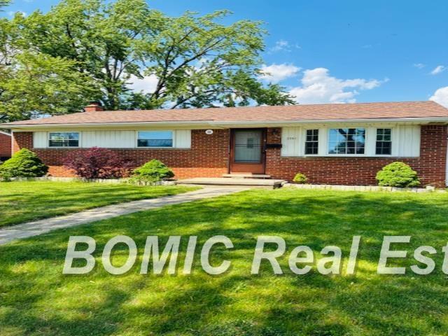 front view picture of 2251 Parilament Drive, Sterling Heights, MI. 48310