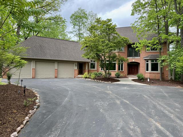 front view picture of 5316 Betheny Circle, Ypsilanti, MI. 48198