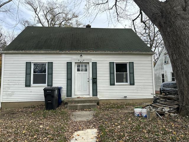 front view picture of 2620 Trumbull Avenue, Flint, MI. 48504