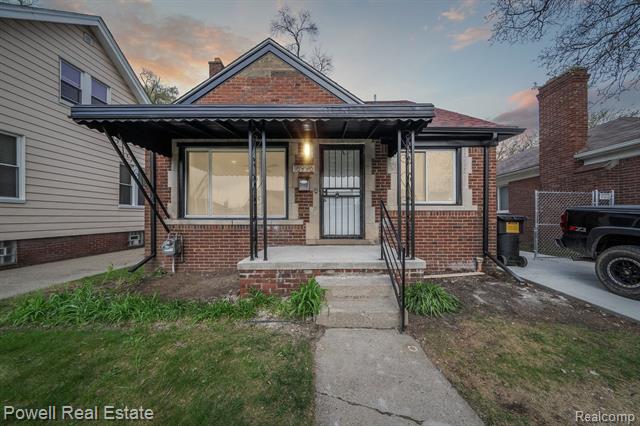 front view picture of 18996 Fenmore Street, Detroit, MI. 48235