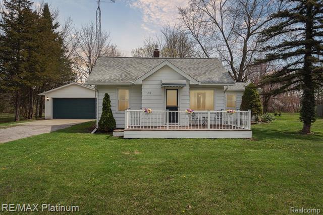 front view picture of 316 N Seymour Road, Flushing, MI. 48433