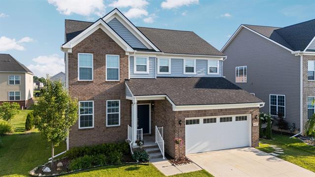 front view picture of 6337 S Trailwoods Drive, Ann Arbor, MI. 48103
