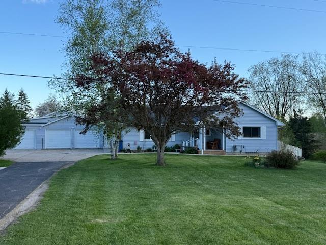 front view picture of 1571 W M-55, Tawas City, MI. 48763