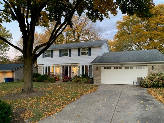 front view picture of 11211 Brookshire Drive, Grand Blanc, MI. 48439
