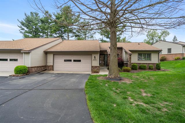 front view picture of 2824 Wooddale Court, Jackson, MI. 49203