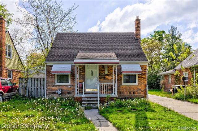 front view picture of 7686 W Parkway Street, Redford, MI. 48239