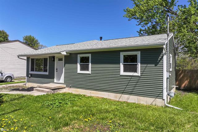 front view picture of 2226 Pollard Road, Lansing, MI. 48911