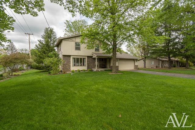 front view picture of 7237 Mountain Ash Drive Se, Grand Rapids, MI. 49546