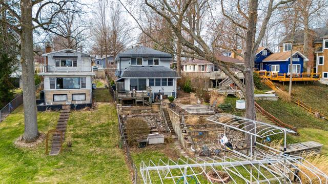 front view picture of 5505 Lakewood Drive, Coloma, MI. 49038