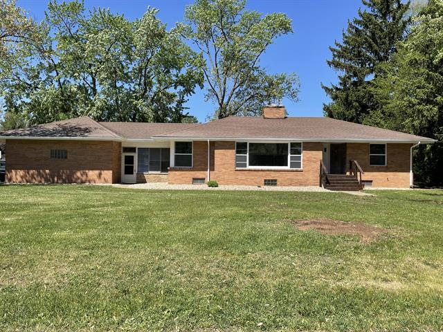 front view picture of 1648 Columbus Avenue, Benton Harbor, MI. 49022