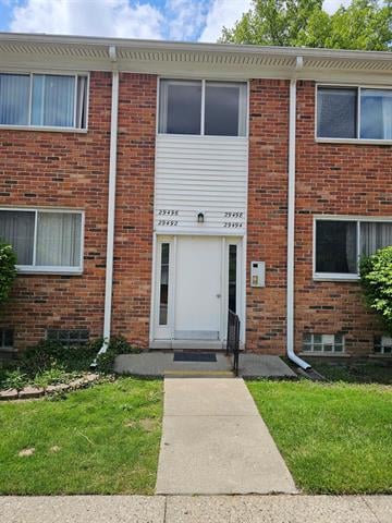 front view picture of 29498 Hoover Road, Warren, MI. 48093