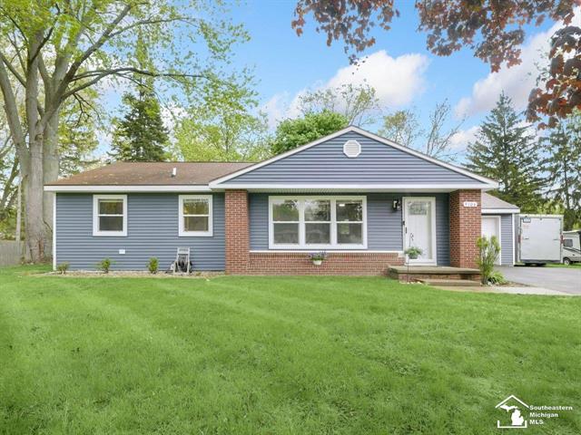 front view picture of 9106 Pheasant Drive, Temperance, MI. 48182
