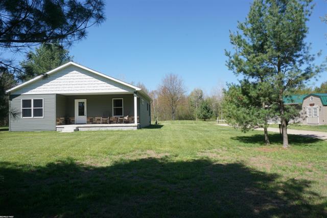 front view picture of 2138 Long Road, Beaverton, MI. 48612