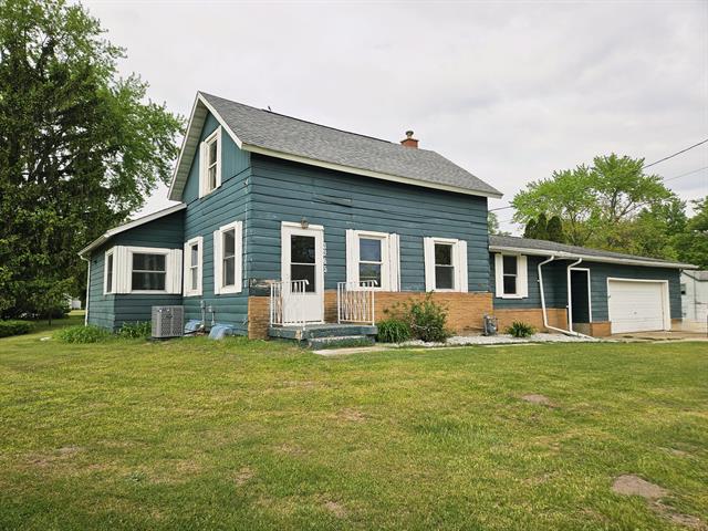 front view picture of 3965 Weechik Road, Sawyer, MI. 49125