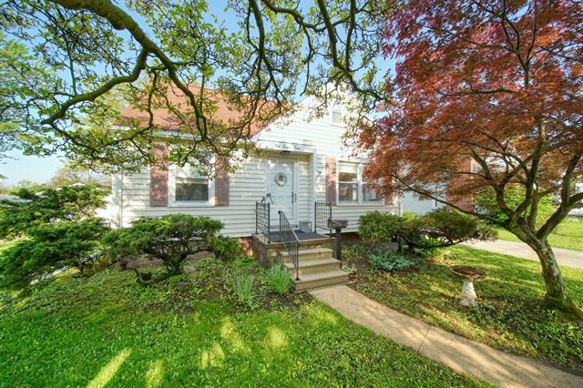 front view picture of 183 N Charles Street, Adrian, MI. 49221