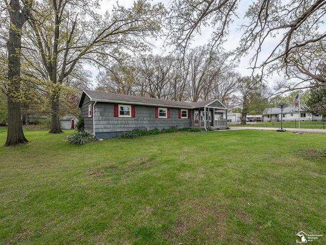 front view picture of 9667 Exeter Road, Carleton, MI. 48117