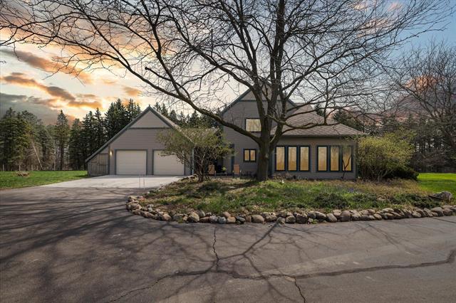 front view picture of 2929 E Frost Road, Williamston, MI. 48895
