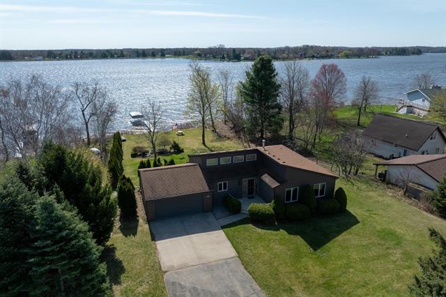 front view picture of 1060 Isabella Vista Drive, Weidman, MI. 48893