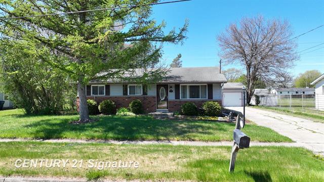 front view picture of 3455 Angel Drive, Saginaw, MI. 48601