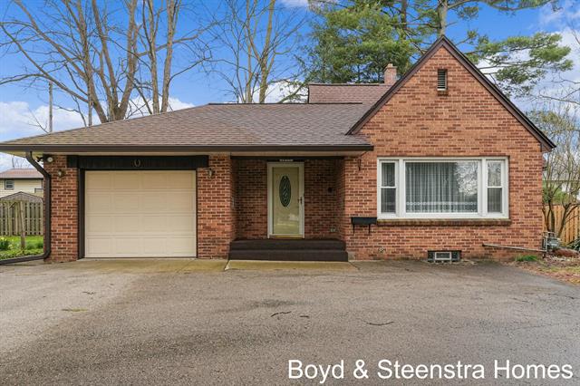 front view picture of 1563 Benning Avenue Nw, Grand Rapids, MI. 49504