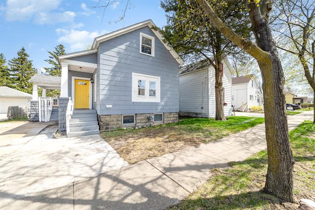 front view picture of 507 S Lincoln Street, Bay City, MI. 48708
