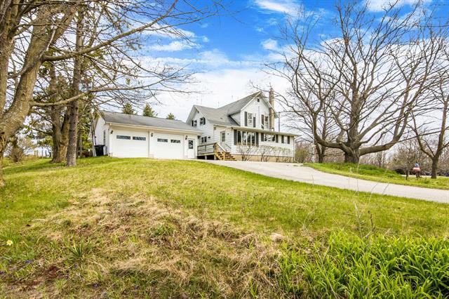 front view picture of 2500 N Mork Road, Suttons Bay, MI. 49682