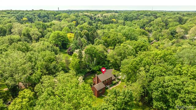 front view picture of 2694 Wayside Drive, Ann Arbor, MI. 48103