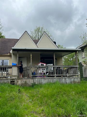 front view picture of 2437 Zimmerman Street, Flint, MI. 48503