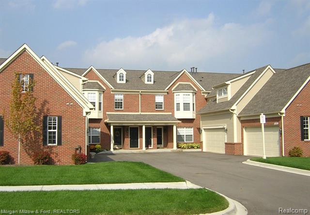 front view picture of 43450 Pendleton Circle, Sterling Heights, MI. 48313