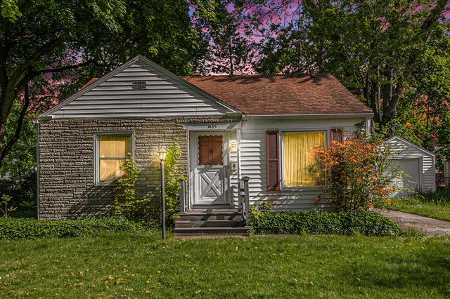 front view picture of 1515 Fulton Street, Kalamazoo, MI. 49001