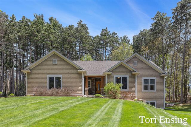 front view picture of 12690 Scenic Ridge, Gowen, MI. 49326