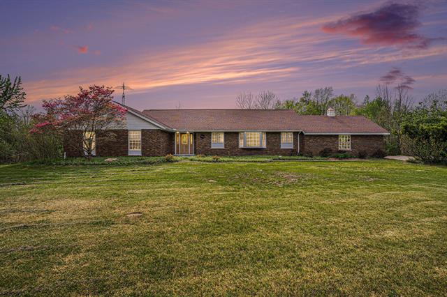 front view picture of 13652 73Rd Street, South Haven, MI. 49090