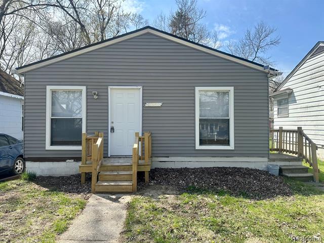 front view picture of 13955 Dolphin Street, Detroit, MI. 48223