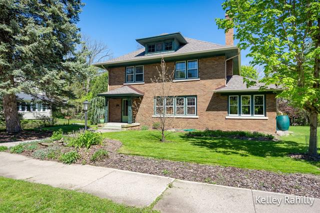 front view picture of 356 Scott Avenue Nw, Grand Rapids, MI. 49504