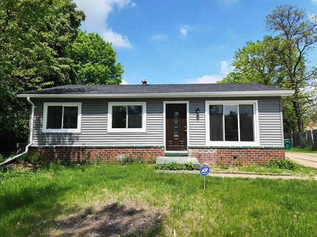 front view picture of 1301 Andrea Street, Ypsilanti, MI. 48198