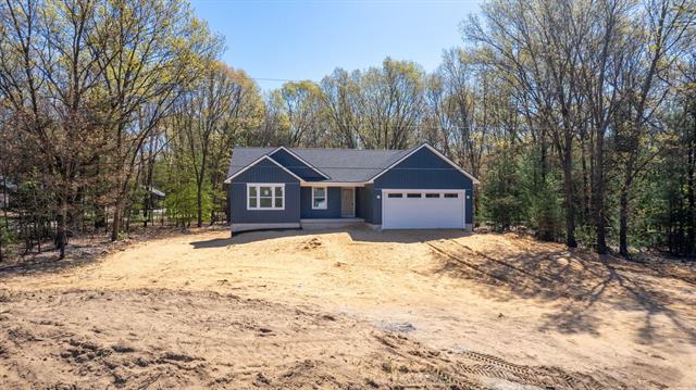 front view picture of 1826 S Barnes Road, Muskegon, MI. 49442