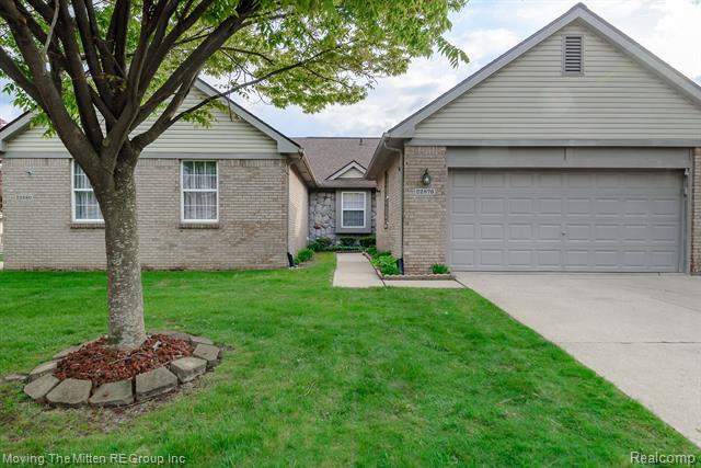front view picture of 22876 Woodcreek Drive, Taylor, MI. 48180