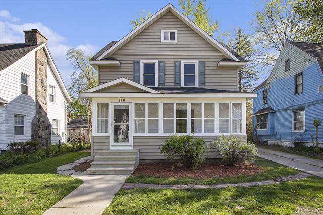 front view picture of 910 Lane Boulevard, Kalamazoo, MI. 49001