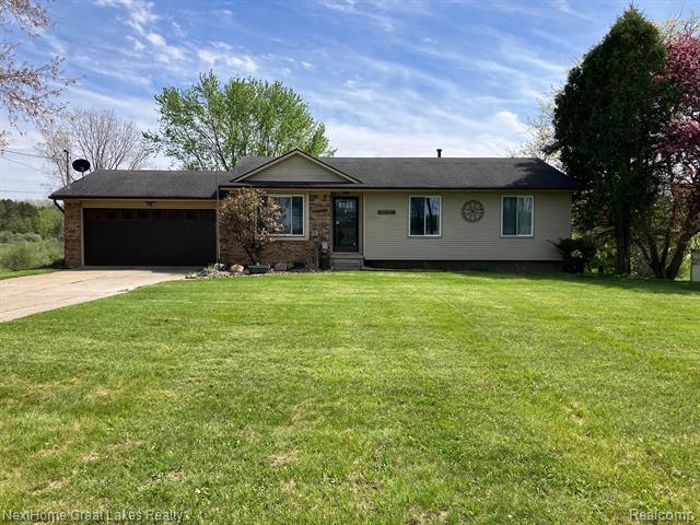 front view picture of 11300 Hegel Road, Goodrich, MI. 48438