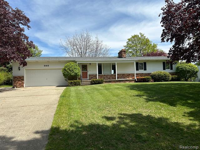 front view picture of 665 Westchester Drive, Caro, MI. 48723