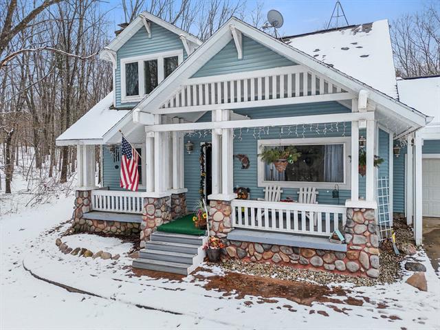 front view picture of 12185 230Th Avenue, Big Rapids, MI. 49307