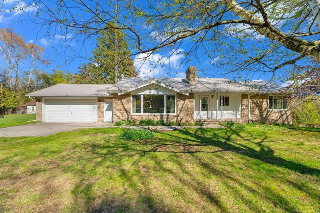 front view picture of 350 N Huron View Road, Port Sanilac, MI. 48469