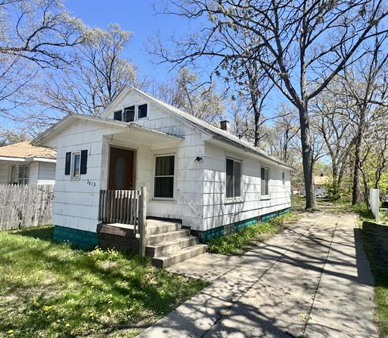 front view picture of 2818 Riordan Street, Muskegon, MI. 49444
