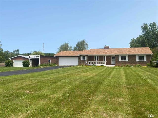 front view picture of 12036 South Custer, Erie, MI. 48133