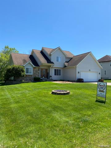 front view picture of 4219 Maplewood Meadows Avenue, Grand Blanc, MI. 48439