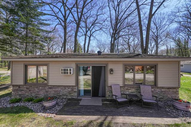front view picture of 135 Alpena Trail Trail, Prudenville, MI. 48651