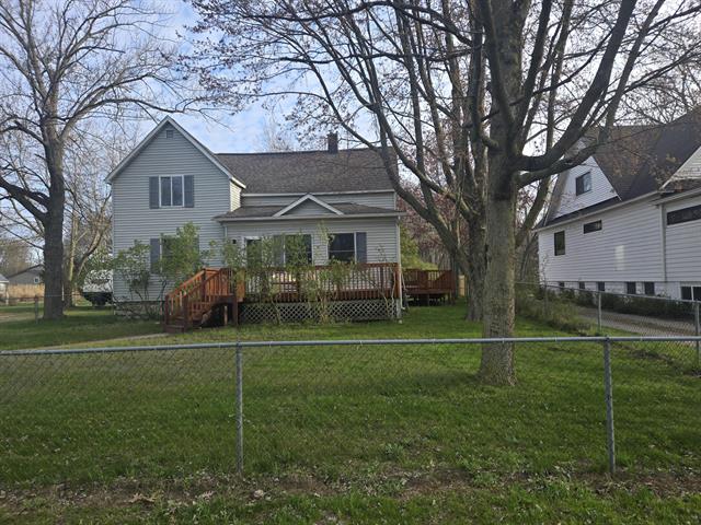 front view picture of 512 5Th Street, Spring Lake, MI. 49409